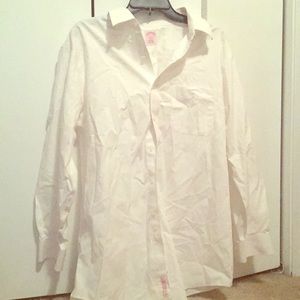 Men’s white dress shirt